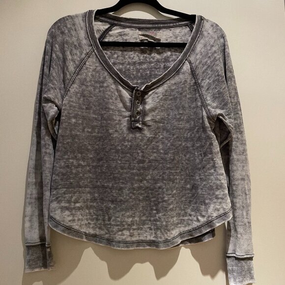 Urban Outfitters Ecote Waffle Knit Long Sleeve Top - Picture 2 of 11